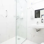 Arden Hotel